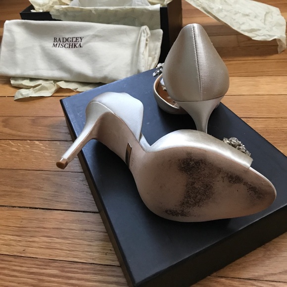 Wedding Shoes Badgley Mischka Pump - Picture 6 of 8